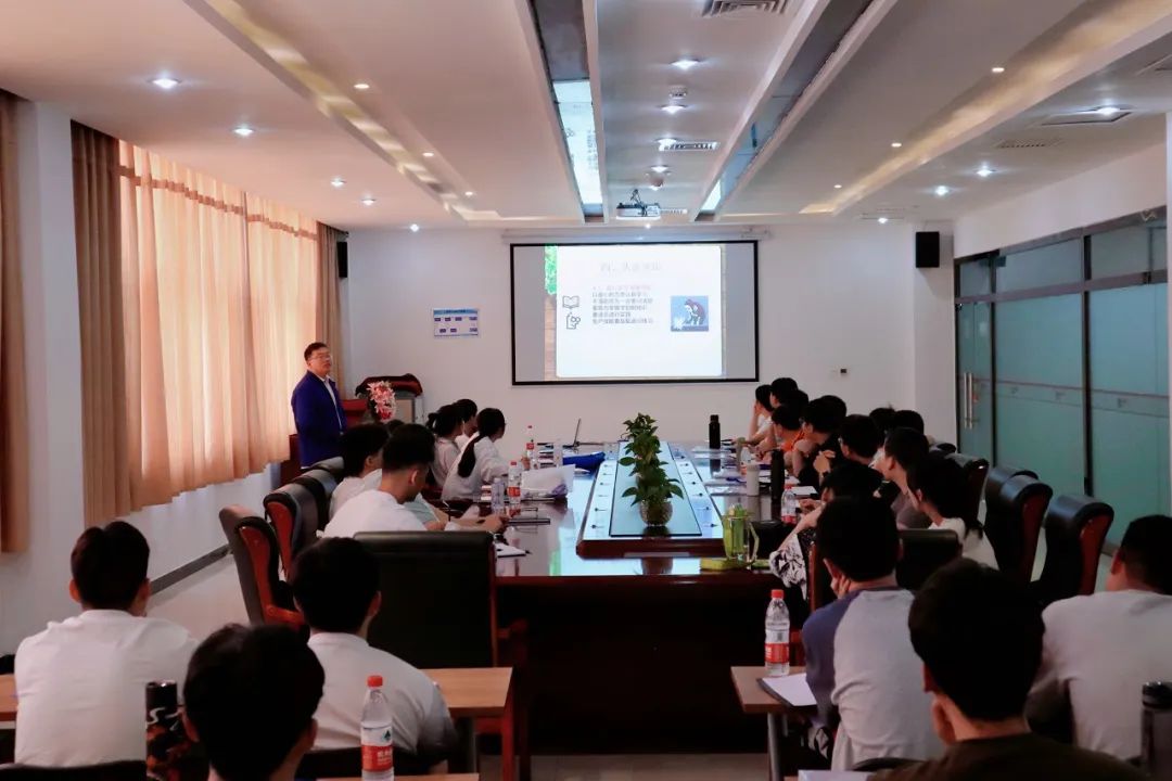 1690162569532641.jpg 1690162569532641.jpg