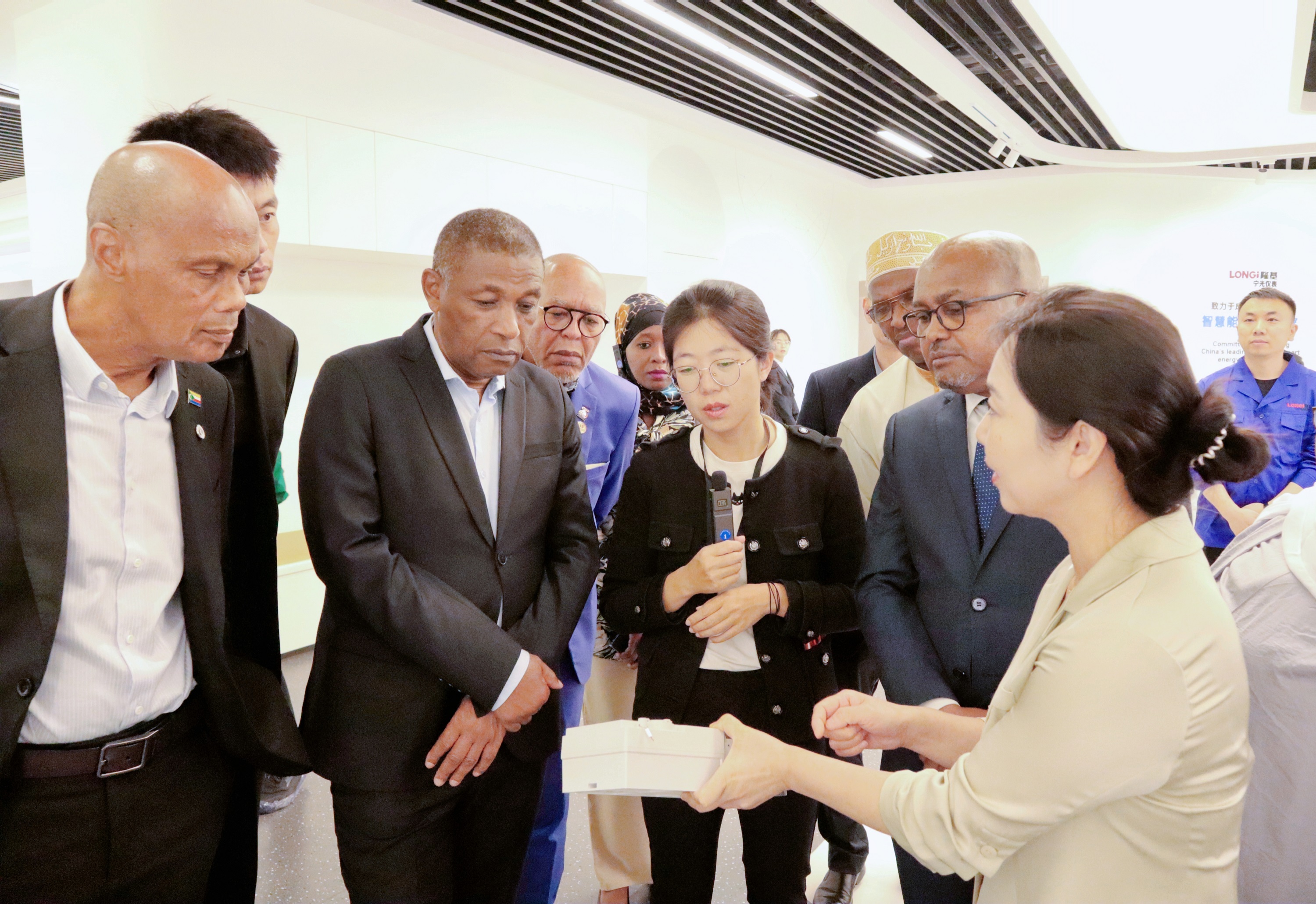 1695885853389304.jpg 1695885853389304.jpg