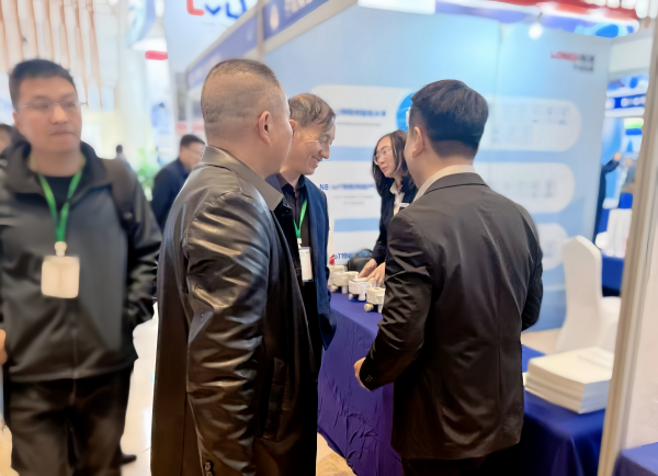 1743555152146944.png 美图设计室变清晰_2025_04_01.png